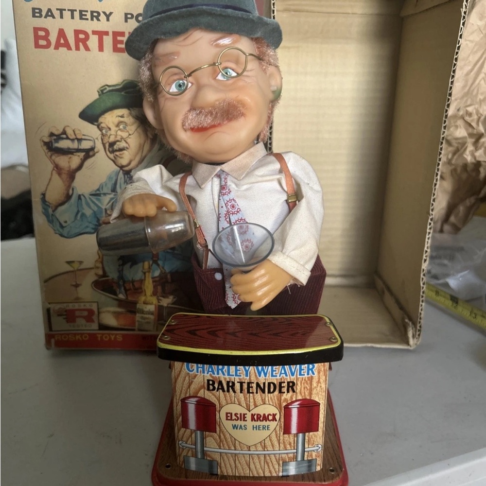 Rosko Toys 1962 Charles Weaver Battery Powered Bartender WORKS! W/ Box